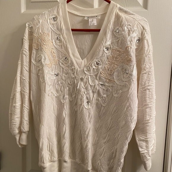 Festive White Holiday Sweater - Picture 1 of 3